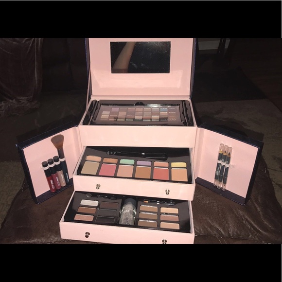 Makeup kit brand new ULTA! - Picture 1 of 2