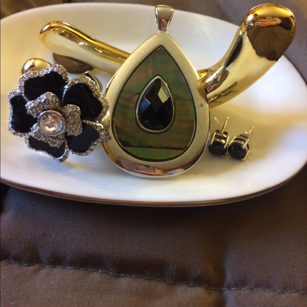 Lia Sophia Ring & Pendent 925 Blk Spinel Earrings