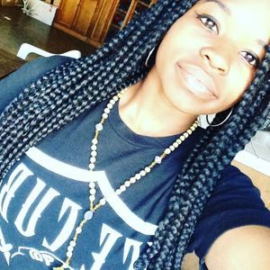 Meet your Posher, Lydia