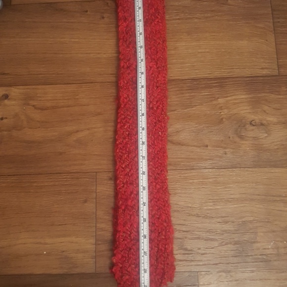 ***SOLD***Handmade Knitted Scarf NWOT - Picture 4 of 4