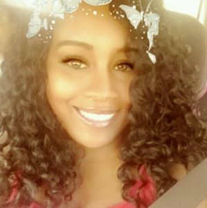 Meet your Posher, Jaquandra