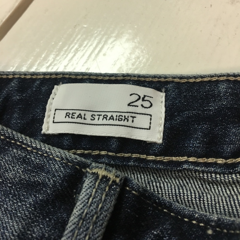 Jeans - Picture 2 of 3