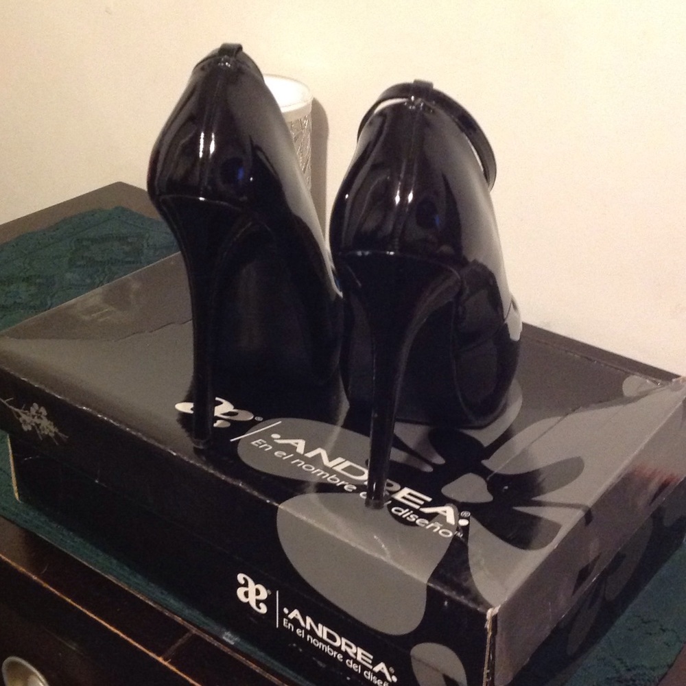 Andrea black heels 👠