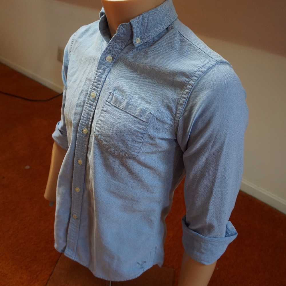 American Eagle Blue cotton button up