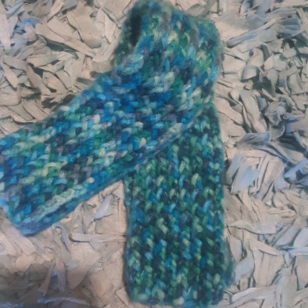 **SOLD**Handmade Knitted Scarf NWOT