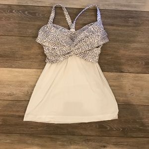 Lululemon tank with padding