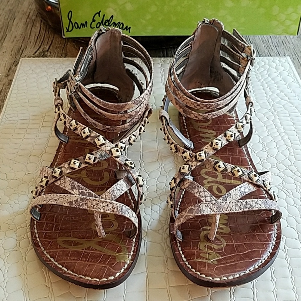 Snake Skin Print Sandals!