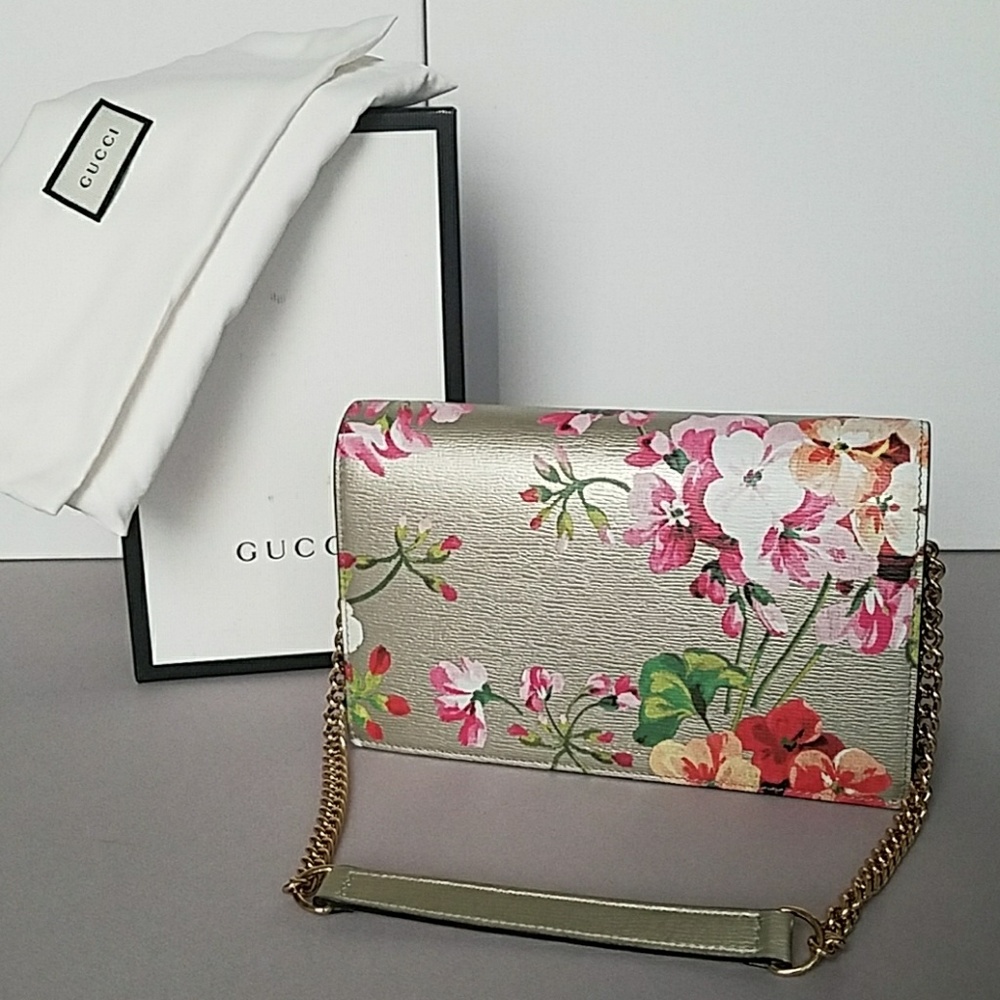 100% Authentic GUCCI Blooms Gold Wallet with Chain