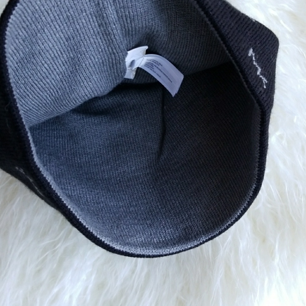 UNISEX MICHAEL KORS BEANIE / HAT - Picture 3 of 4