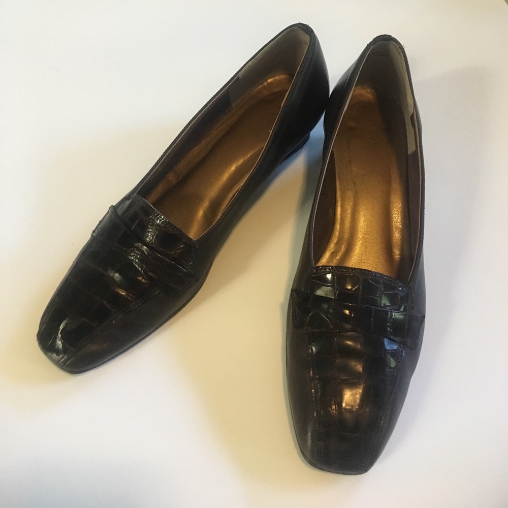 Ladies shoes