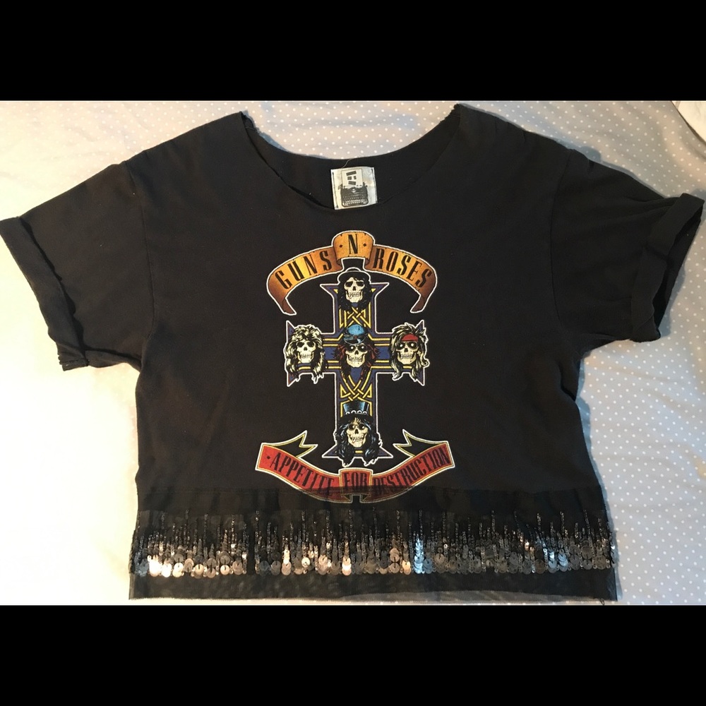 FURST OF A KIND CROP TOP GUNS •N• ROSES TOP🤘🏼