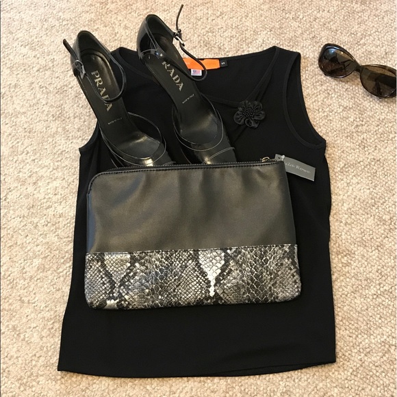 *NWT👛 Clutch Bag* Black Vegan Leather/ Snakeskin - Picture 5 of 8