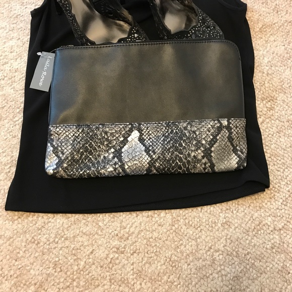 *NWT👛 Clutch Bag* Black Vegan Leather/ Snakeskin - Picture 7 of 8