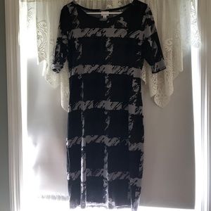 LuLaRoe black and grey Julia Size L