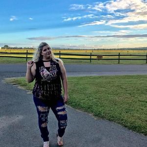 Meet your Posher, Kayla