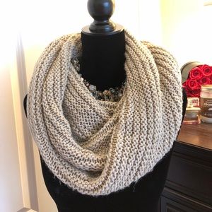 Aldo Infinity Scarf✨