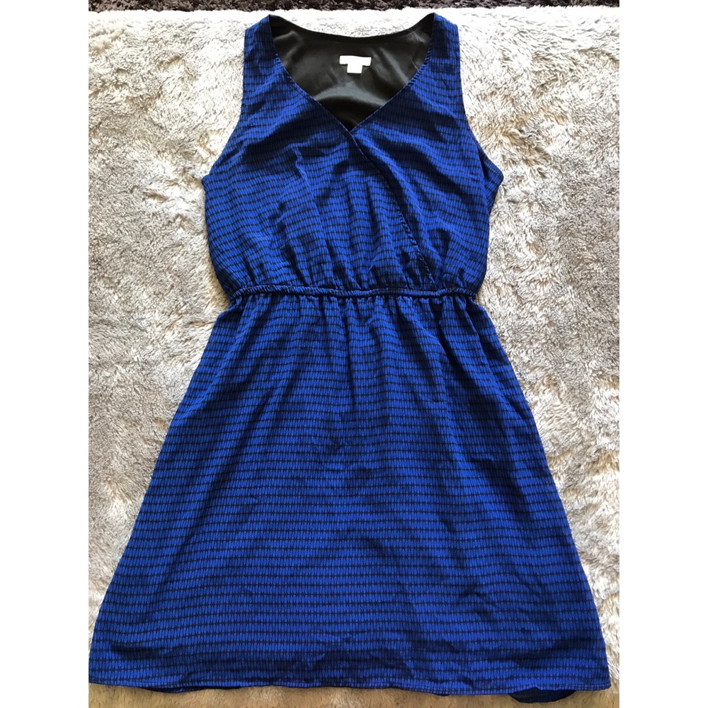 Blue v-neck dress