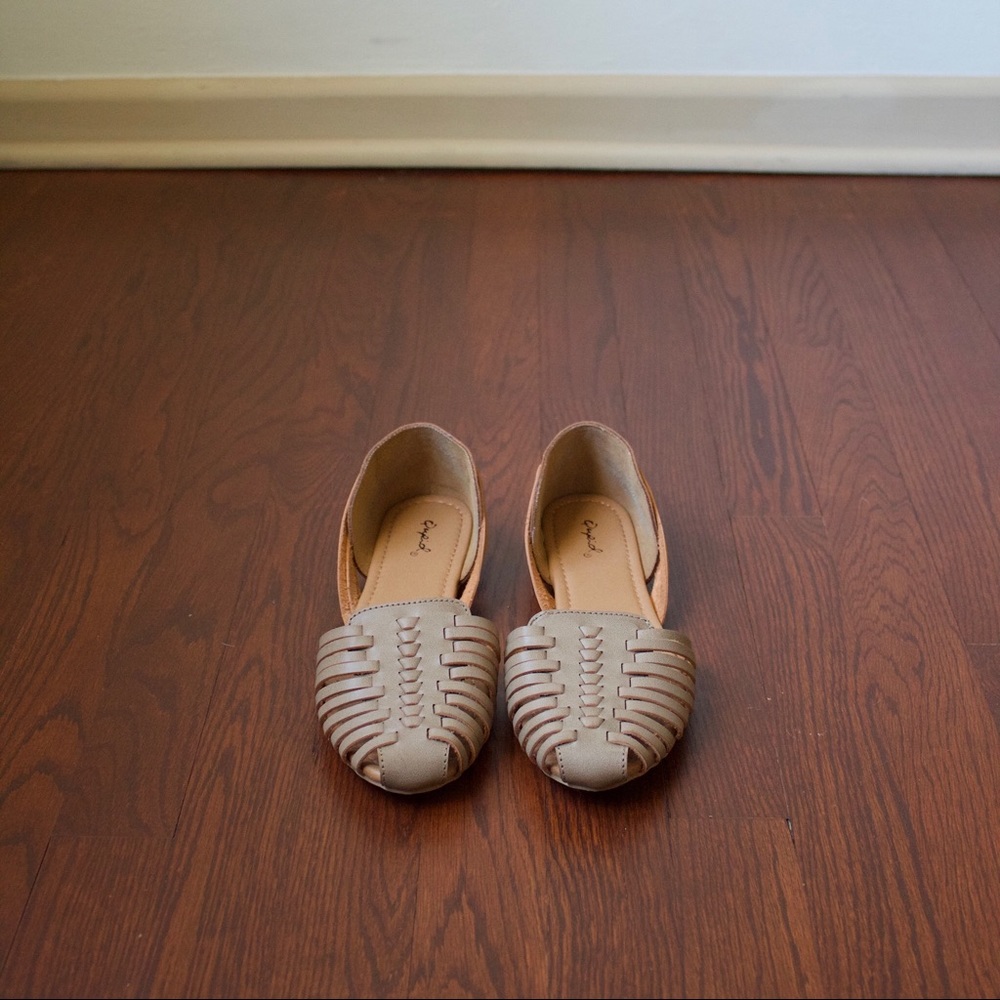 Huarache Style Woven Flats - Picture 3 of 6