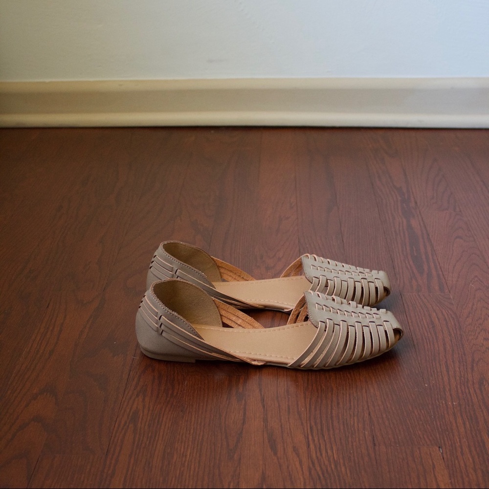 Huarache Style Woven Flats - Picture 2 of 6