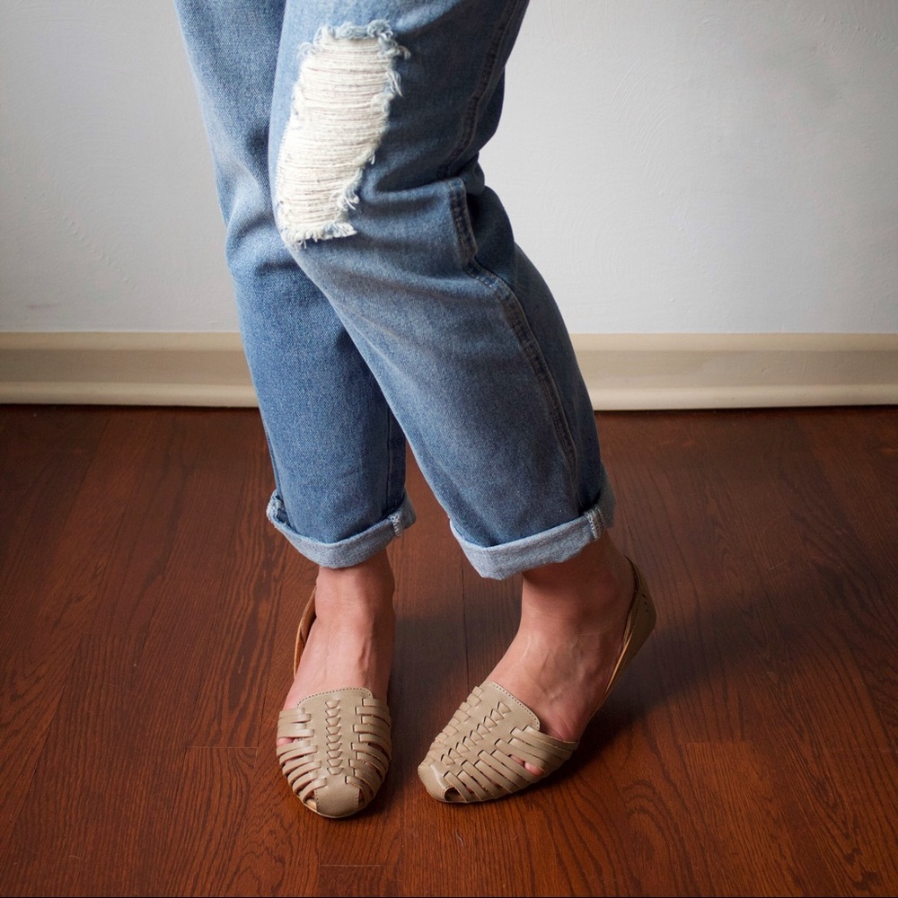 Huarache Style Woven Flats - Picture 5 of 6