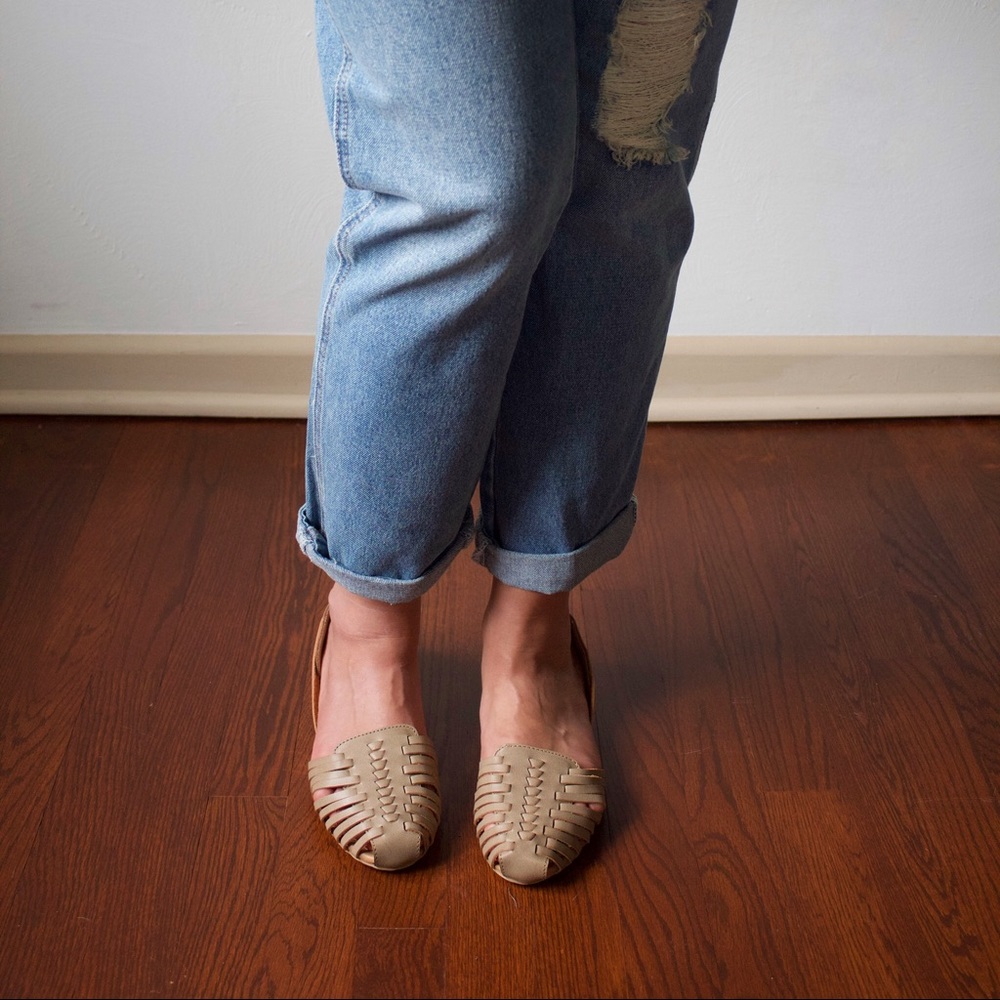Huarache Style Woven Flats - Picture 6 of 6