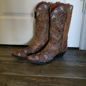 Women's cowboy boots
