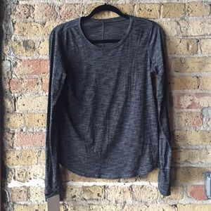 Lululemon on the run hi low long sleeve