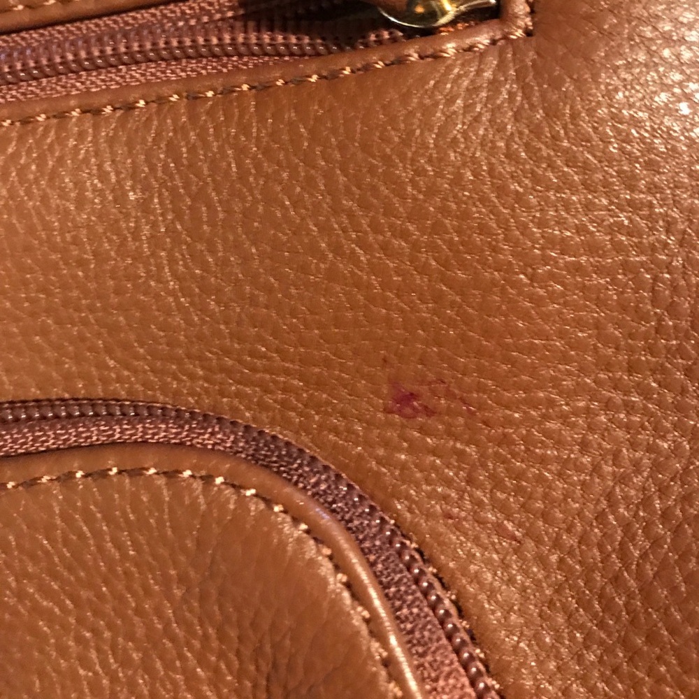 Calvin Klein Cross Body - Picture 2 of 4