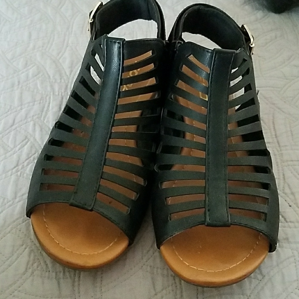 Cathy Jean Women's Sandals