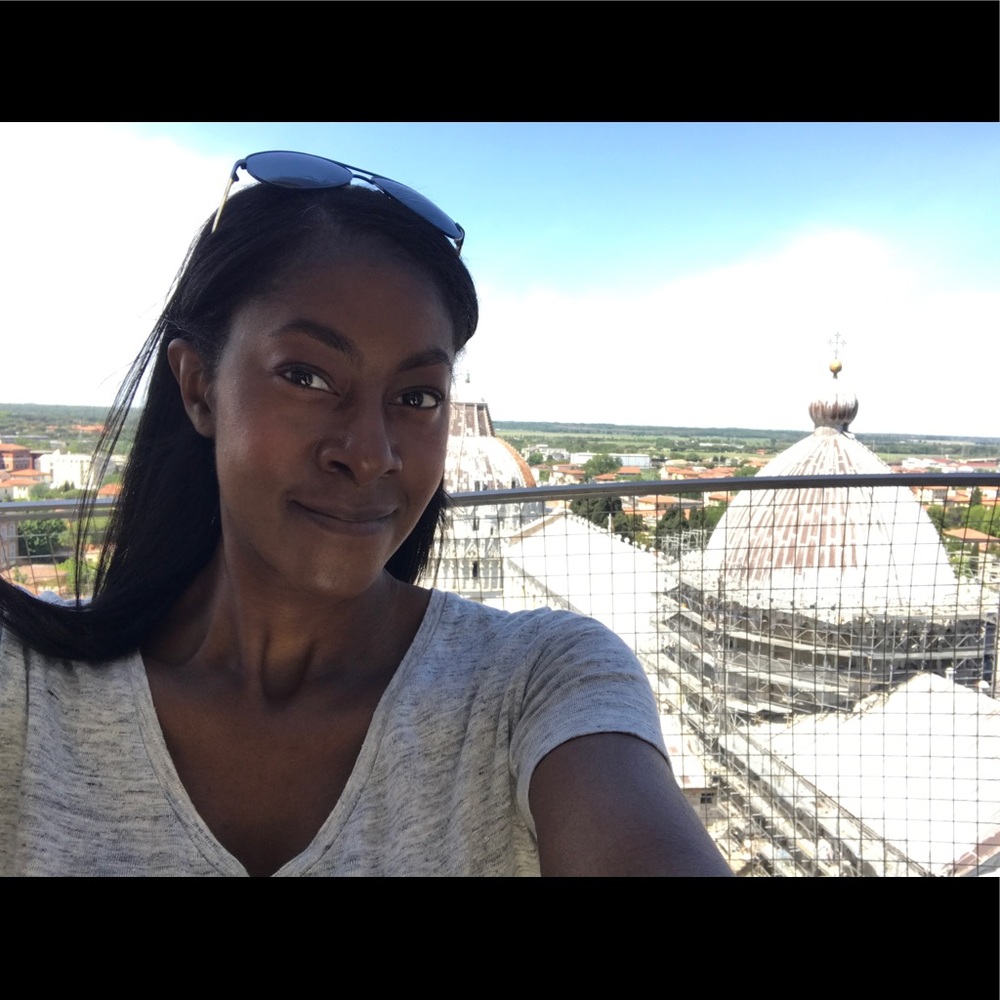 Meet your Posher, Elizabeth