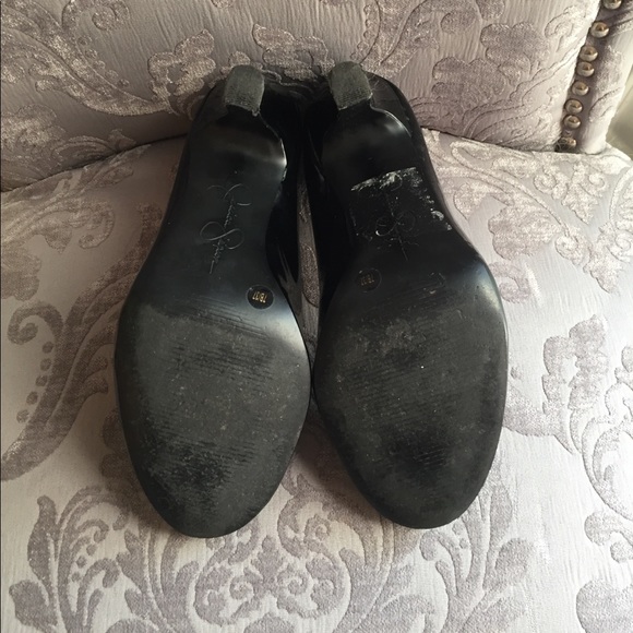 Black pumps - Picture 3 of 3