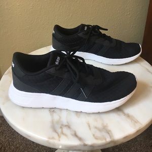 Adidas liter racer tennis shoes. Only worn once!