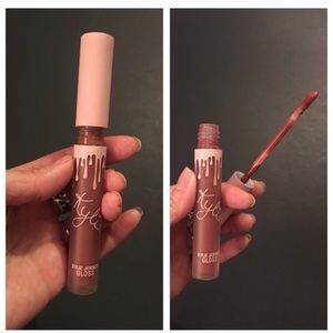 Kylie Cosmetics .... Twenty