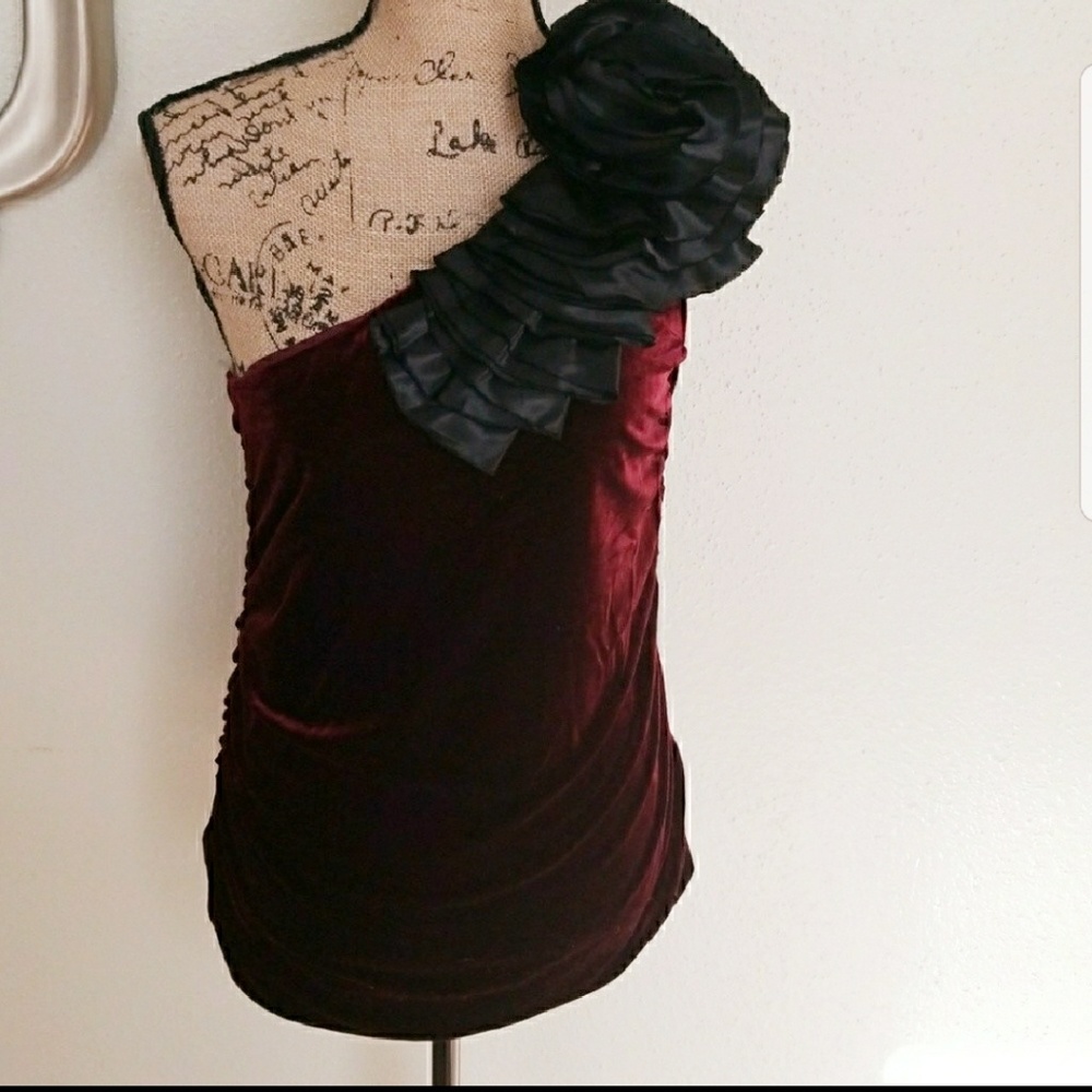 👠Velvet Elegant One Arm Top/Black Satin Rosette