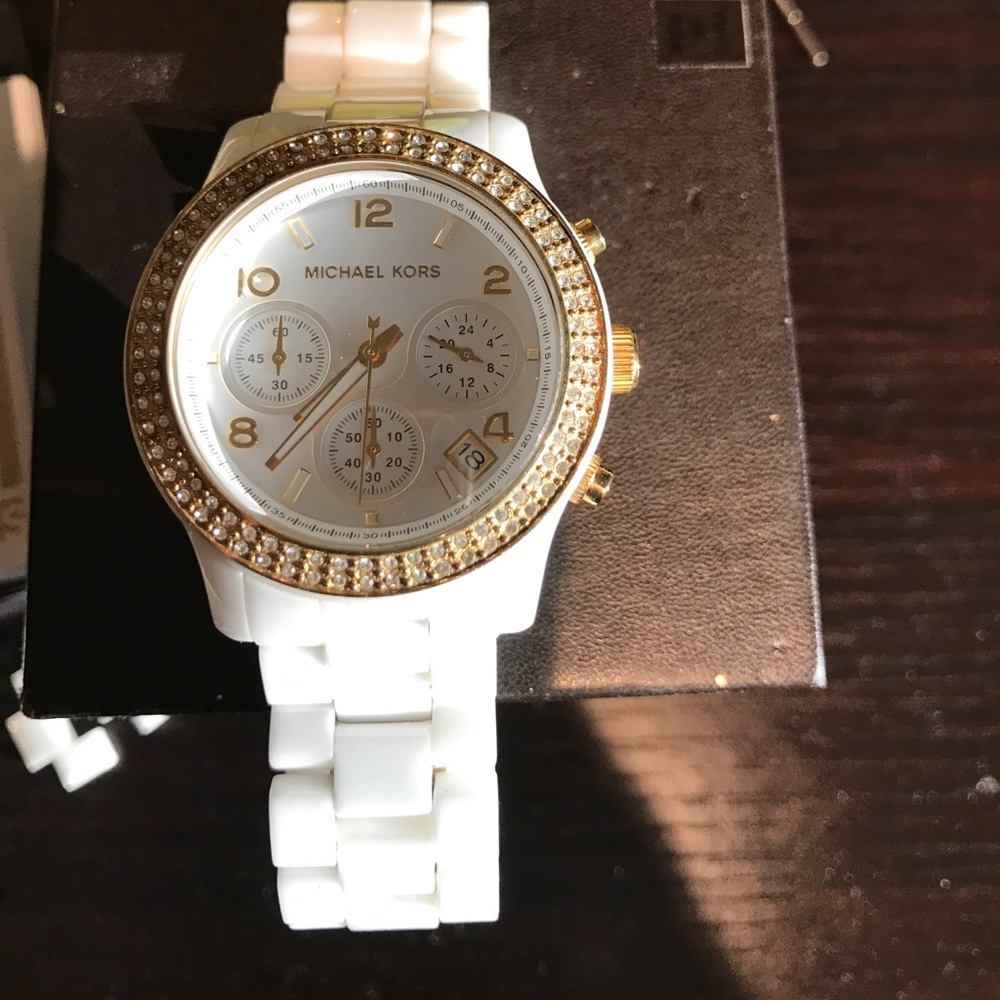 Michael Kors - White Ceramic Watch ⚠️Moving Sale⚠️