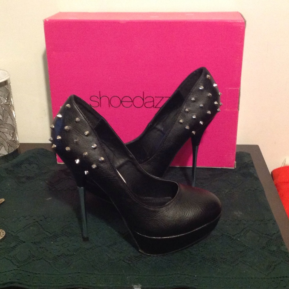 Shoedazzle RHEA platform heels