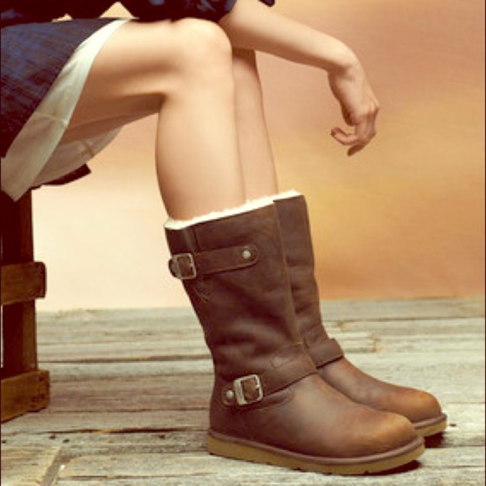 EUC ✨UGG Australia Kensington Moto Leather Boots