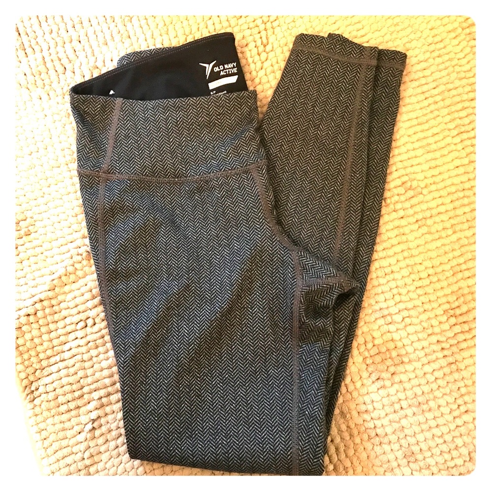 Old Navy active wear leggings