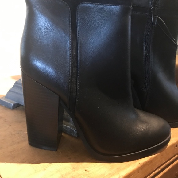 💕NWT HEELED BLACK BOOT W SUEDE 💕 - Picture 5 of 8