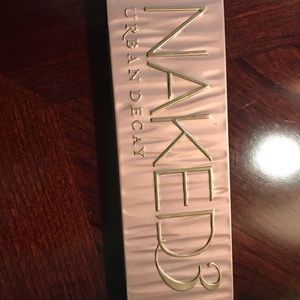 Naked 3 from Urban Decay palete
