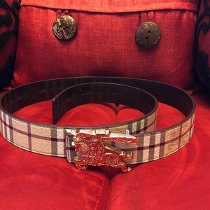 Burberry Belt size 40 new w/ box