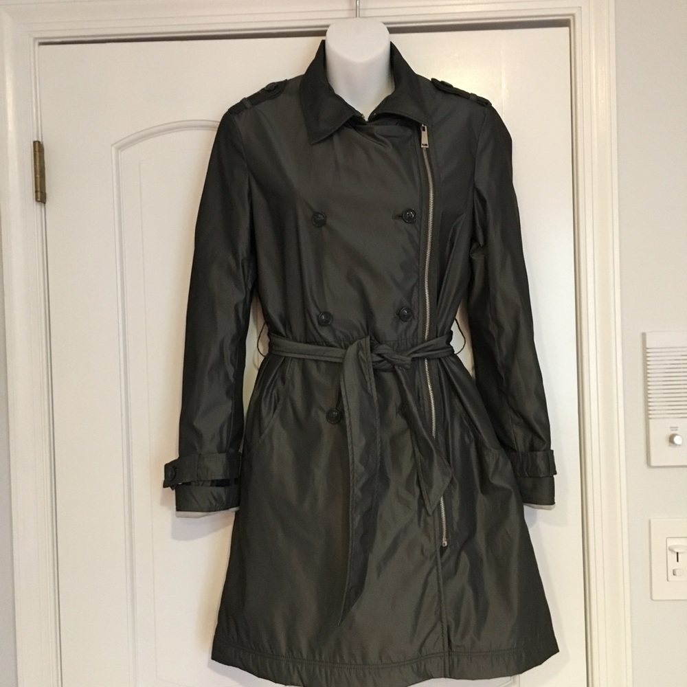 Fiorucci trench coat. Size 26 /40.