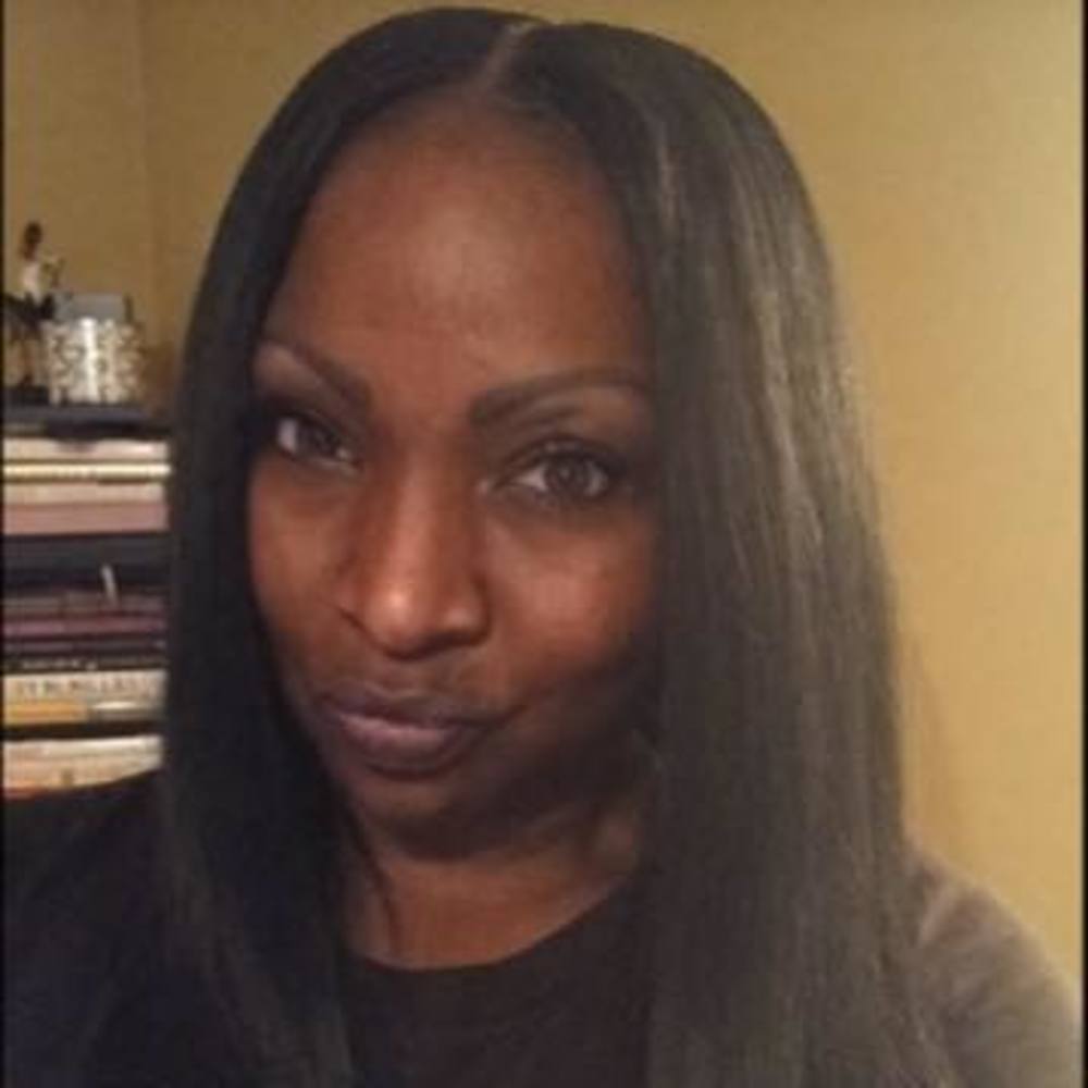 Meet your Posher, Angela