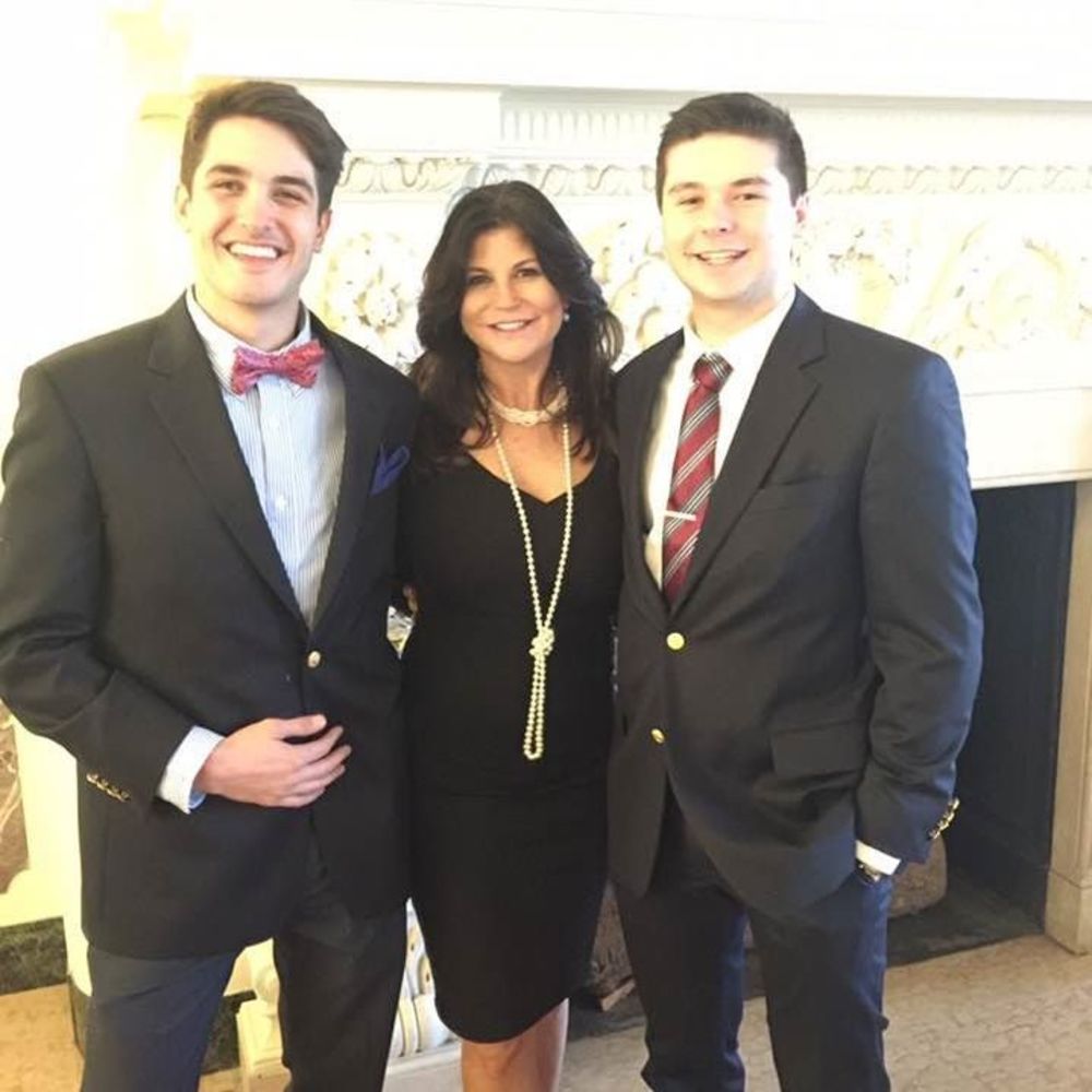 Meet your Posher, Paula