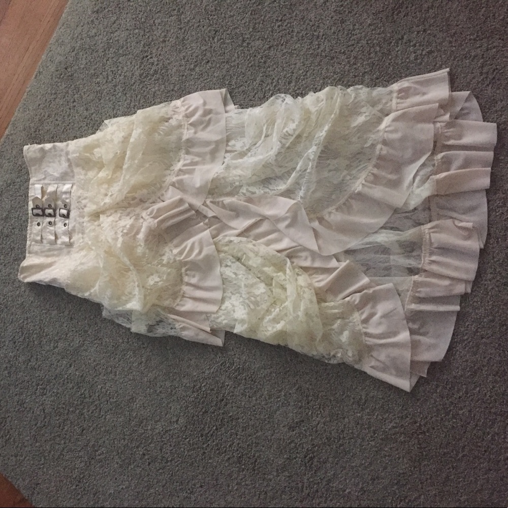 Steampunk bustle skirt