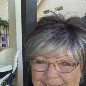 Meet your Posher, Regina