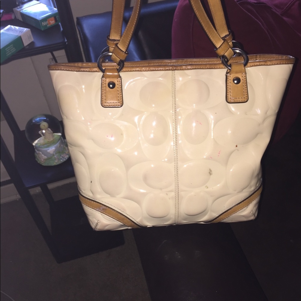 Authentic coach purse - Picture 2 of 5