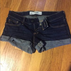 ABERCROMBIE AND FITCH DENIM SHORTS