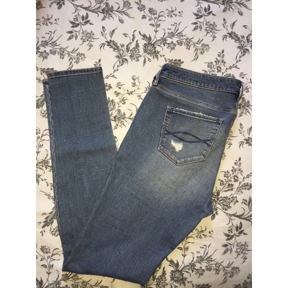 Ripped  skinny jeans