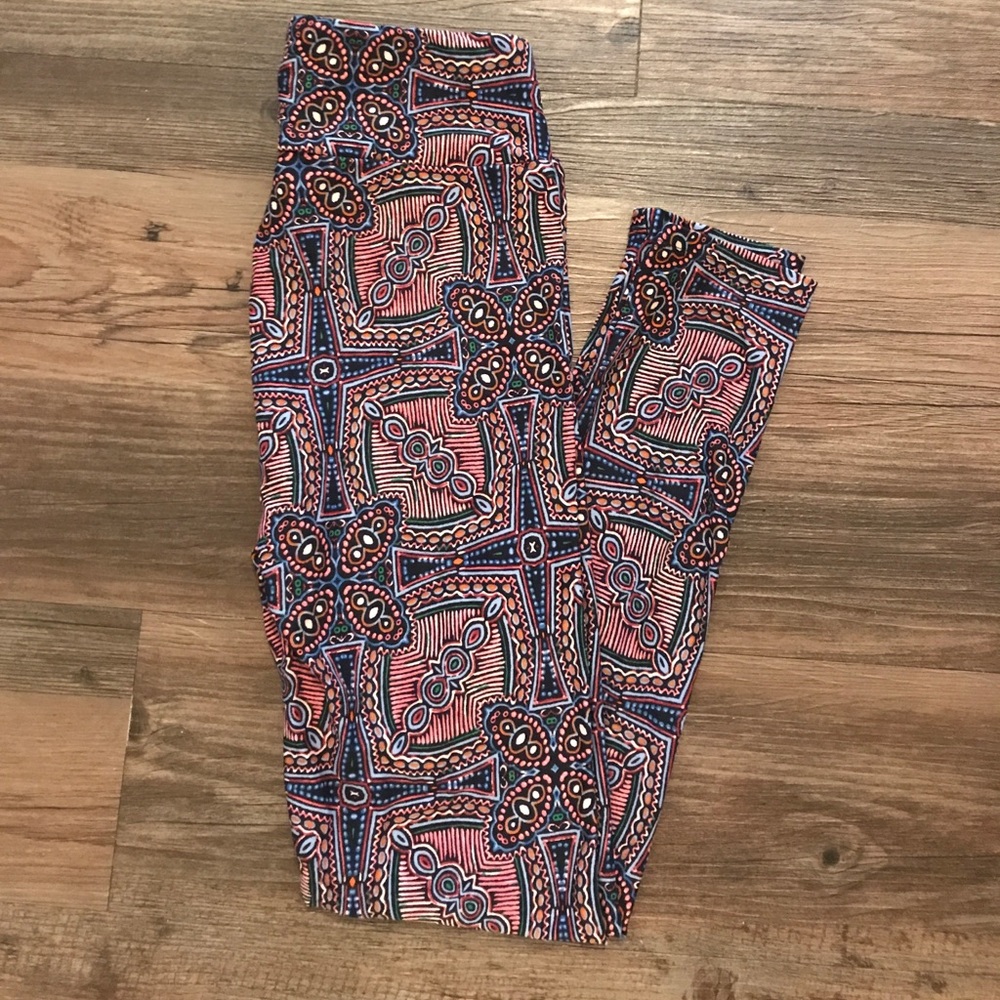 Never worn before Lularoe leggings